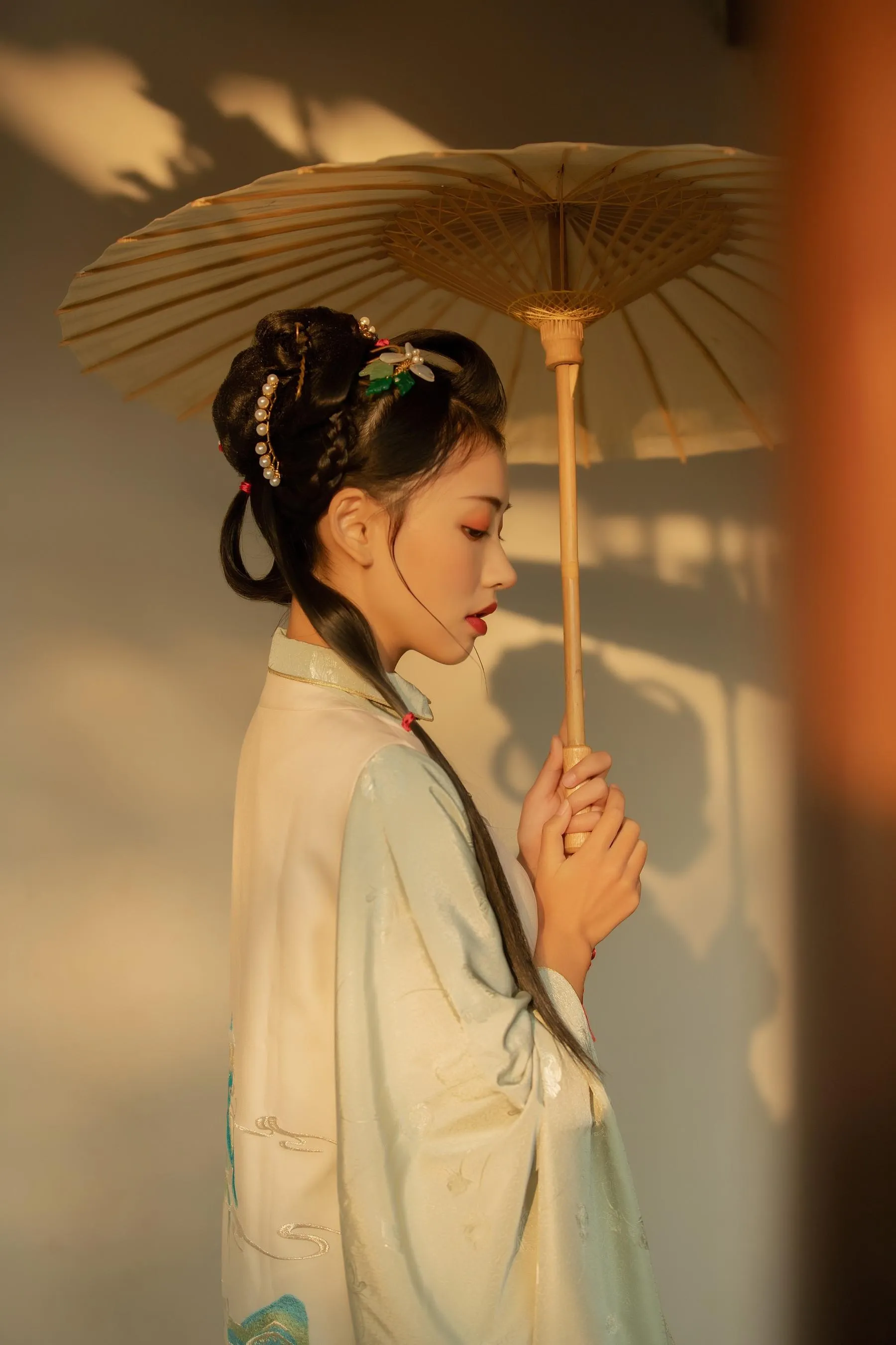 [YITUYU艺图语]2022.08.28 春雨杏花急急落 日落欣橙 [27P]插图2